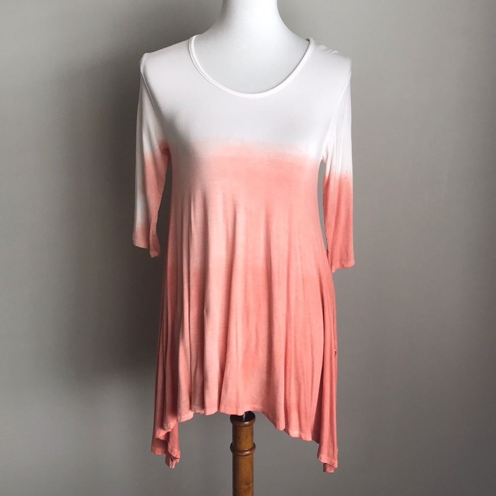 J&M Clothing  |  NWOT Boutique Top!